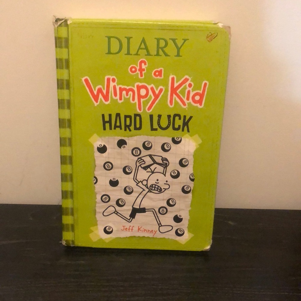 Diary of a wimpy kid book